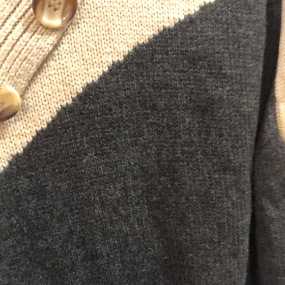 Avenue Design Sweater Collection Short Sleeve - Picture 2 of 8